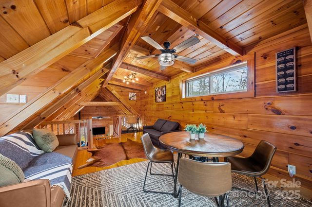 749 Henry Thompson Road, Tryon, NC 28782