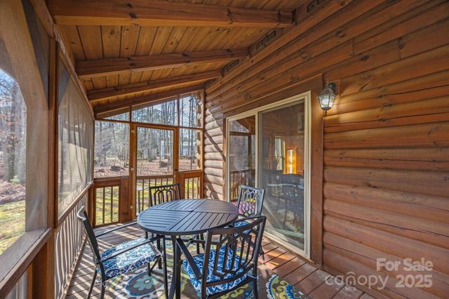 749 Henry Thompson Road, Tryon, NC 28782