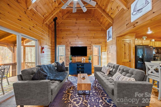 749 Henry Thompson Road, Tryon, NC 28782