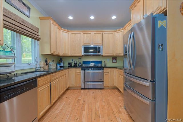 5 Park Avenue, New City, NY 10956