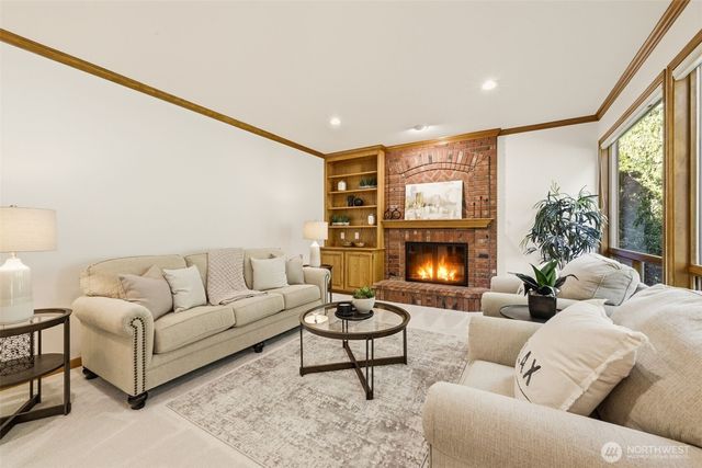 5570 176th Place SE, Bellevue, WA 98006