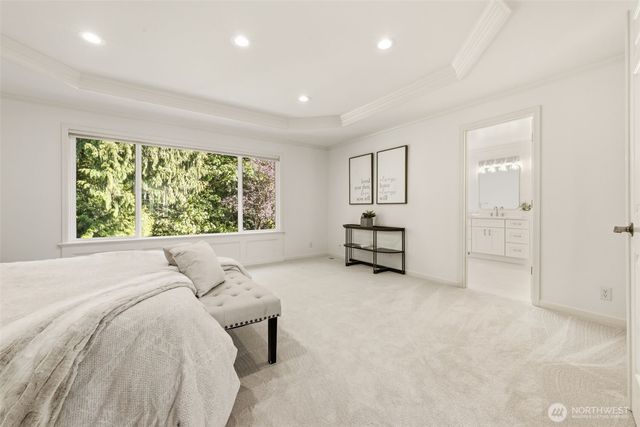 5570 176th Place SE, Bellevue, WA 98006