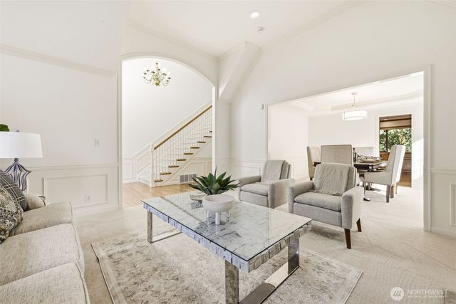 5570 176th Place SE, Bellevue, WA 98006