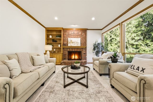 5570 176th Place SE, Bellevue, WA 98006