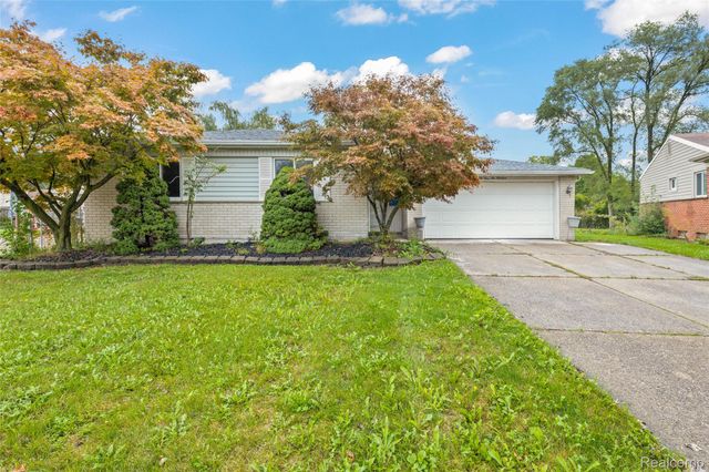 34600 Michelle Drive, Romulus, MI 48174