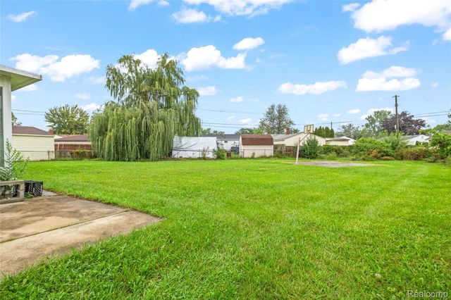34600 Michelle Drive, Romulus, MI 48174