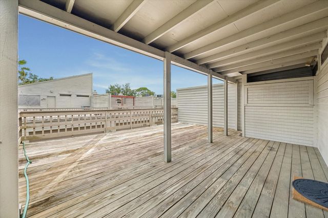 11747 Lakeside Place Drive, Houston, TX 77077