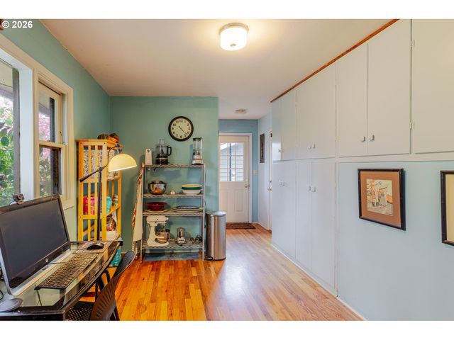 533 E 40TH Ave, Eugene, OR 97405