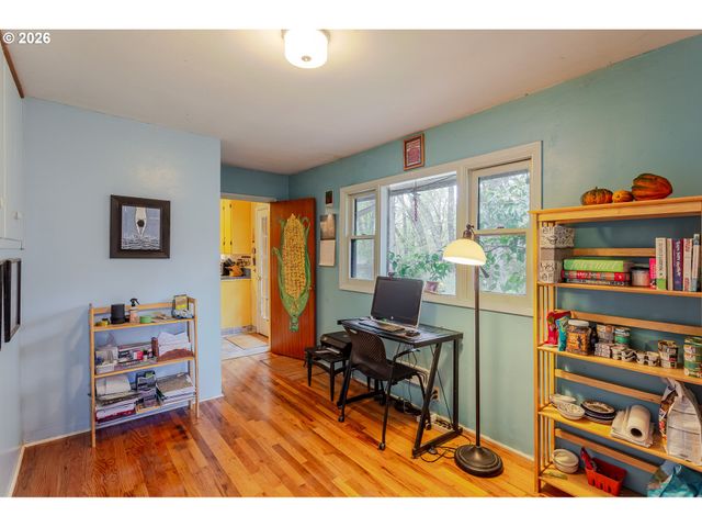 533 E 40TH Ave, Eugene, OR 97405