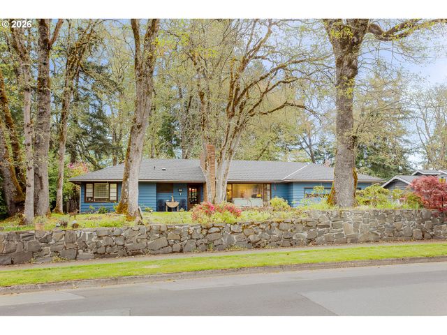 533 E 40TH Ave, Eugene, OR 97405