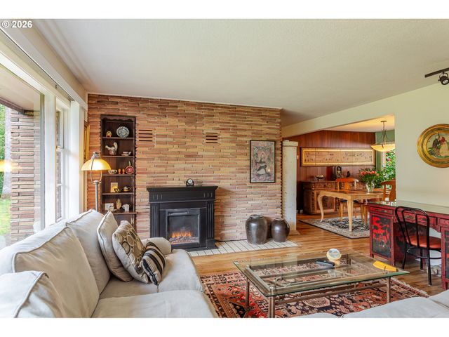 533 E 40TH Ave, Eugene, OR 97405