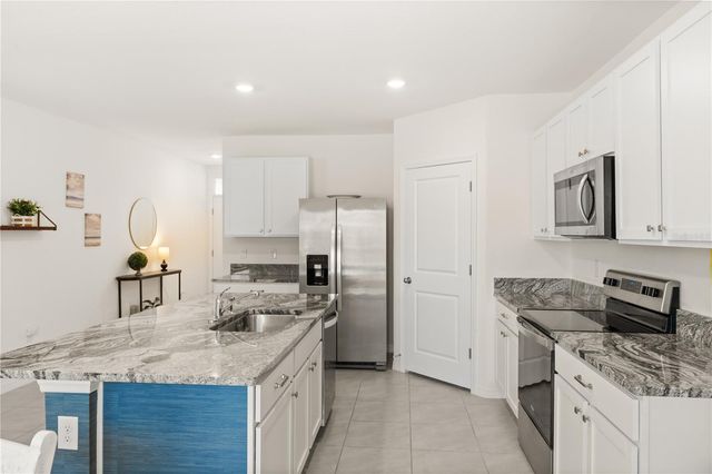 2891 LOTUS FLOWER TRAIL, Wesley Chapel, FL 33543