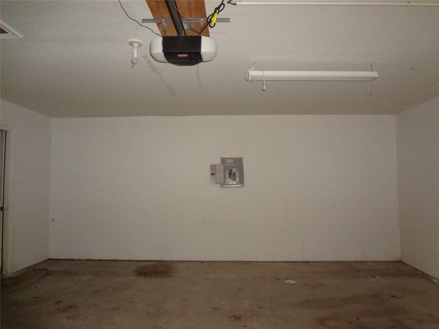 12105 La Salle Crossing, Conroe, TX 77304