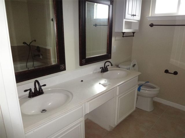 12105 La Salle Crossing, Conroe, TX 77304