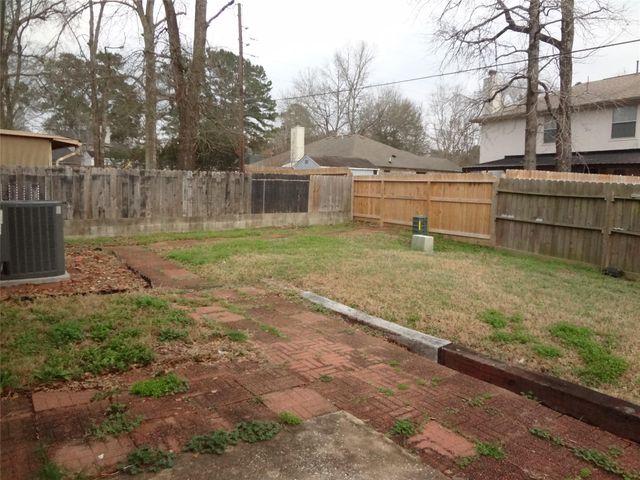 12105 La Salle Crossing, Conroe, TX 77304