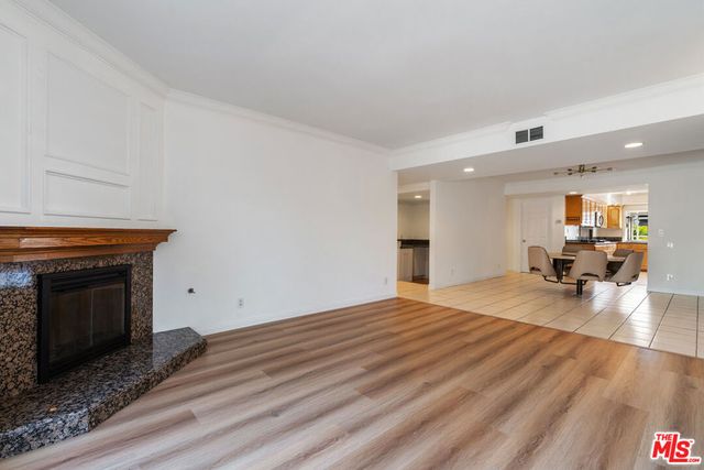 19 La Paz Court, Simi Valley, CA 93065