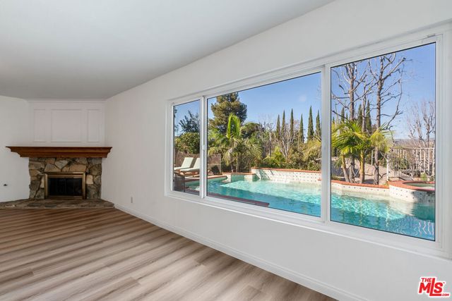 19 La Paz Court, Simi Valley, CA 93065