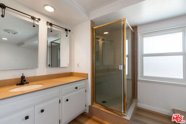 19 La Paz Court, Simi Valley, CA 93065