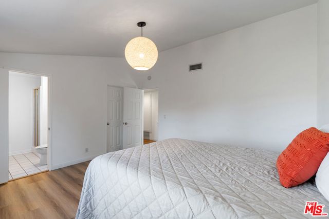 19 La Paz Court, Simi Valley, CA 93065