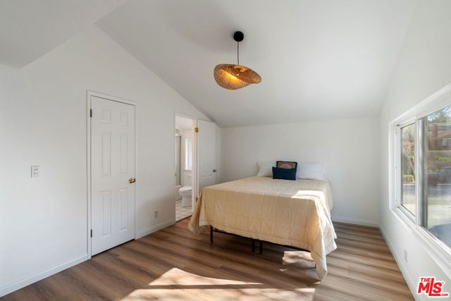 19 La Paz Court, Simi Valley, CA 93065