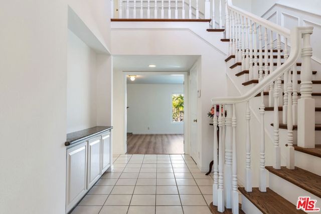 19 La Paz Court, Simi Valley, CA 93065