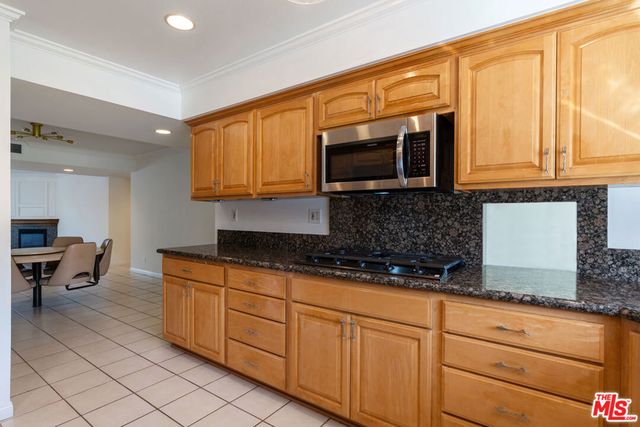 19 La Paz Court, Simi Valley, CA 93065