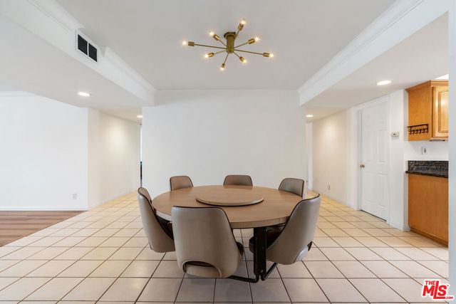 19 La Paz Court, Simi Valley, CA 93065