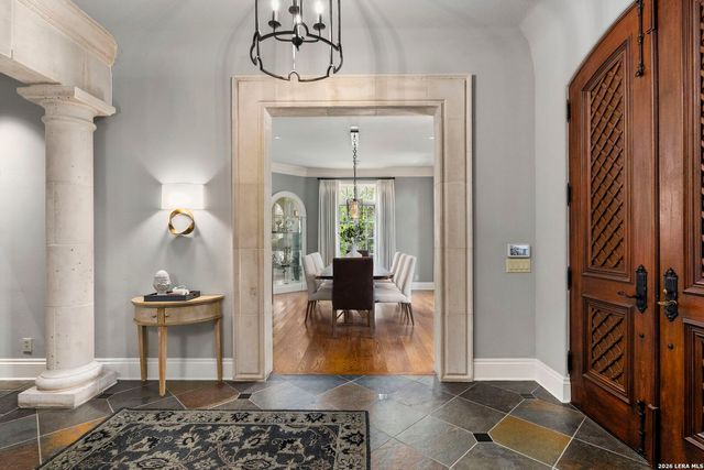 829 Contour Drive, San Antonio, TX 78212