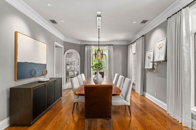 829 Contour Drive, San Antonio, TX 78212