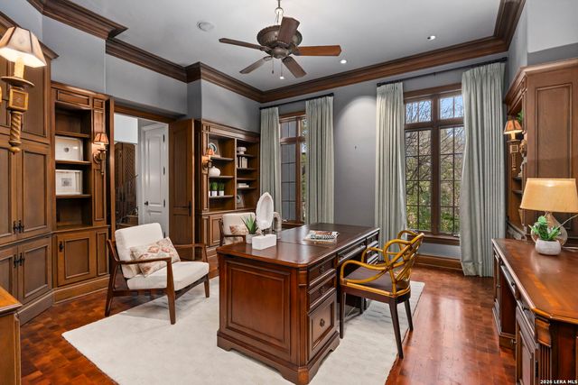 829 Contour Drive, San Antonio, TX 78212