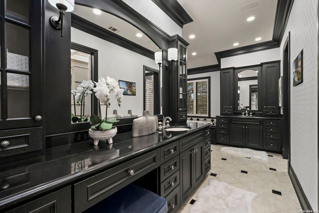 829 Contour Drive, San Antonio, TX 78212