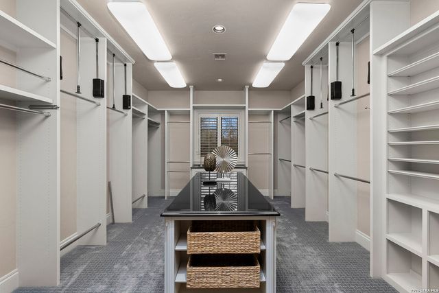 829 Contour Drive, San Antonio, TX 78212