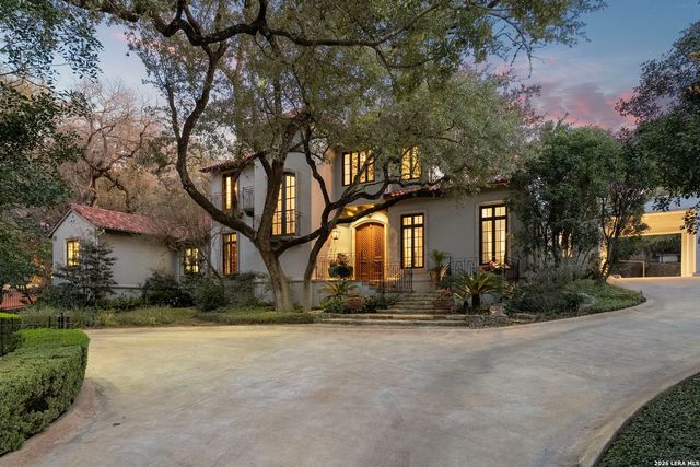 829 Contour Drive, San Antonio, TX 78212