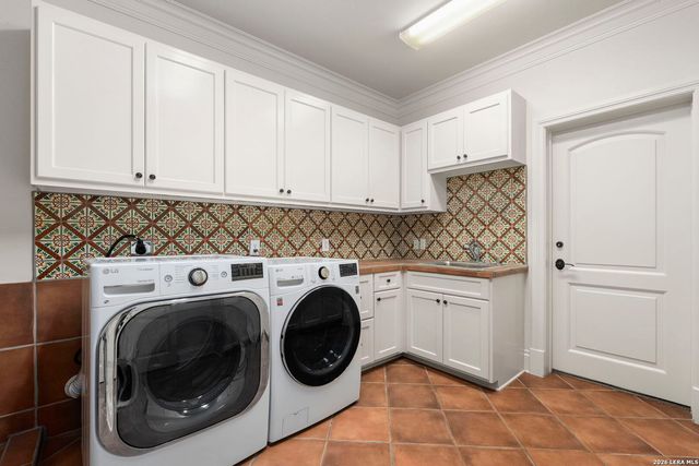 829 Contour Drive, San Antonio, TX 78212