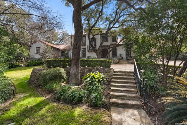 829 Contour Drive, San Antonio, TX 78212