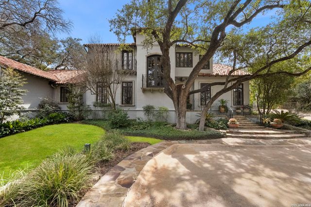 829 Contour Drive, San Antonio, TX 78212