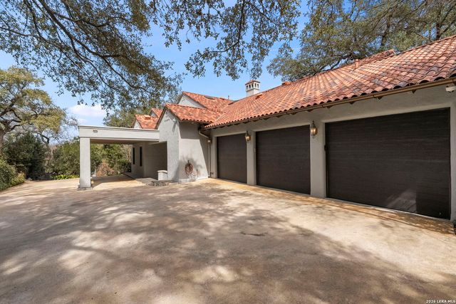 829 Contour Drive, San Antonio, TX 78212