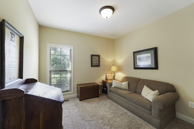 1076 Summerstar Cir, Gallatin, TN 37066