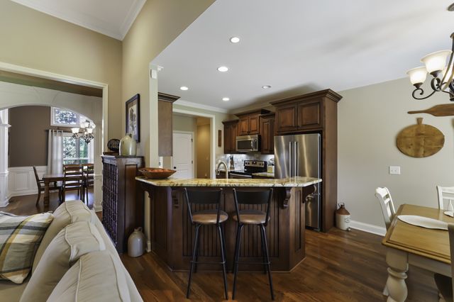 1076 Summerstar Cir, Gallatin, TN 37066