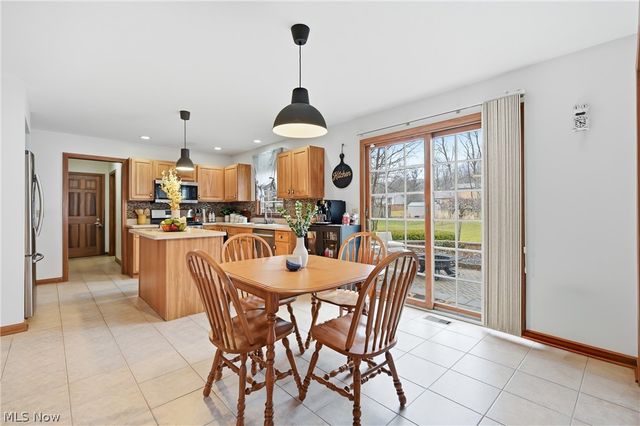 2031 Celestial Drive NE, Warren, OH 44484