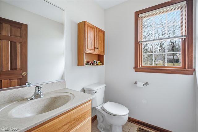 2031 Celestial Drive NE, Warren, OH 44484