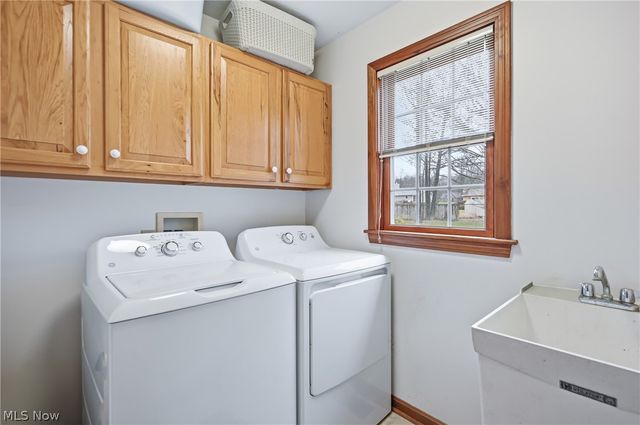 2031 Celestial Drive NE, Warren, OH 44484