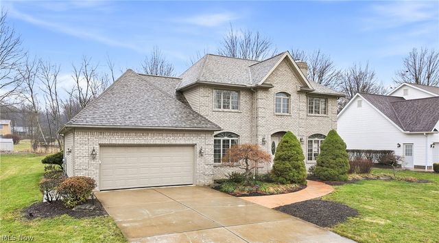 2031 Celestial Drive NE, Warren, OH 44484