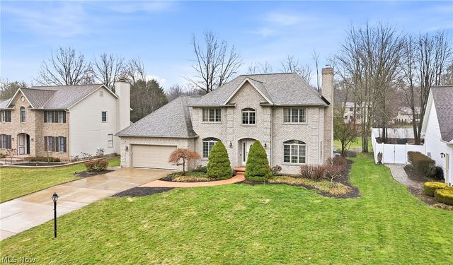 2031 Celestial Drive NE, Warren, OH 44484