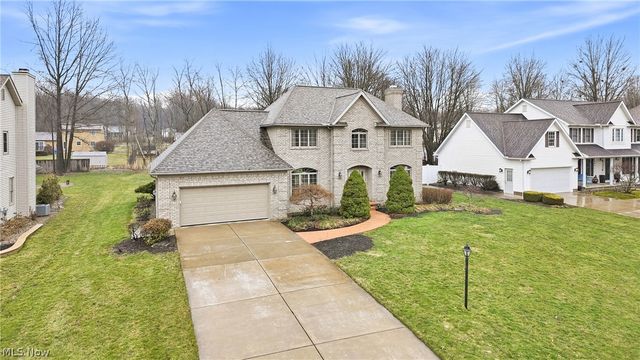 2031 Celestial Drive NE, Warren, OH 44484