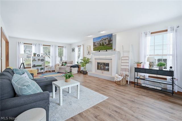 2031 Celestial Drive NE, Warren, OH 44484