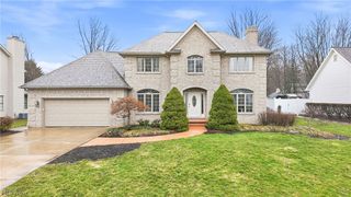 2031 Celestial Drive NE, Warren, OH 44484