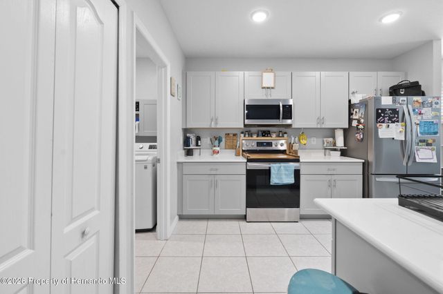 15439 Mount Sparrow Road, Weeki Wachee, FL 34614