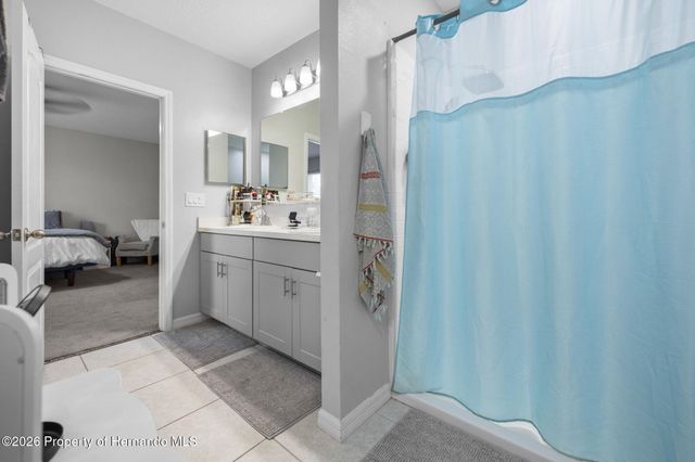 15439 Mount Sparrow Road, Weeki Wachee, FL 34614