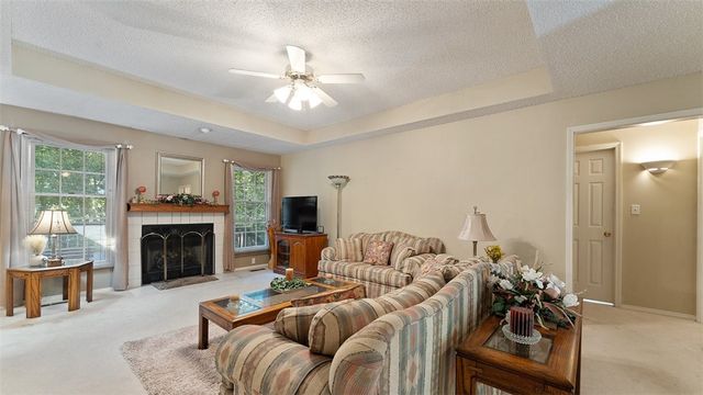 6 Byron Lane, Bella Vista, AR 72714